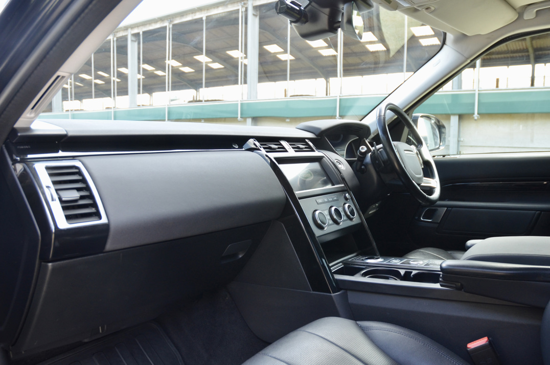 Land Rover Discovery 30 SDV6 SE Auto gallery image 33