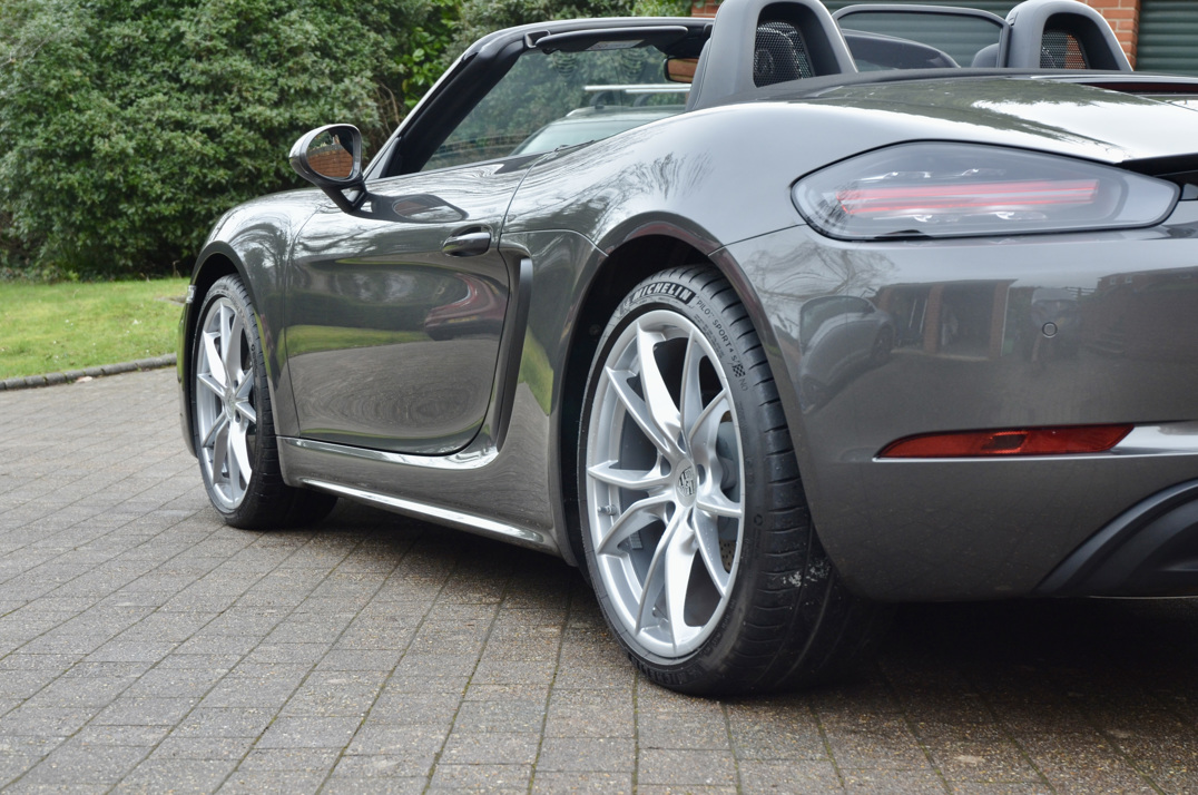 Porsche Boxster 718 PDK gallery image 19