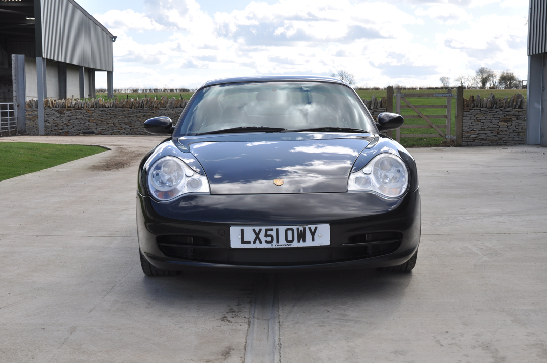 Porsche 911 996 Carrera 4 gallery image 3