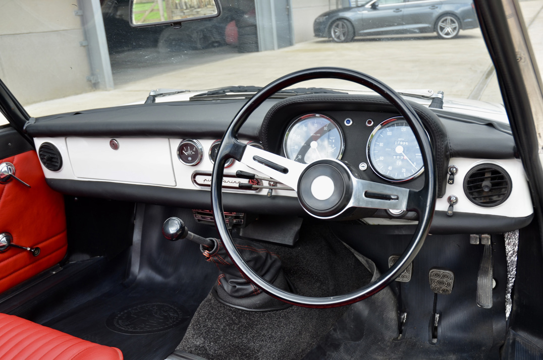 Alfa Romer 1300 Junior Spider Pininfarina. gallery image 34