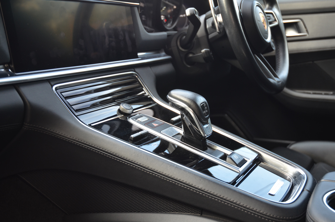 Porsche Panamera 2.9 V6 E-Hybrid 17.9KW Gen 2.2 gallery image 42