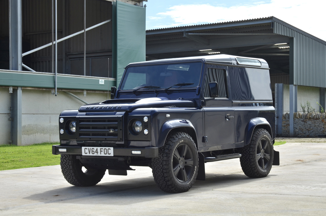 Land Rover Defender 90 XS Bespoke Edition. gallery image 2