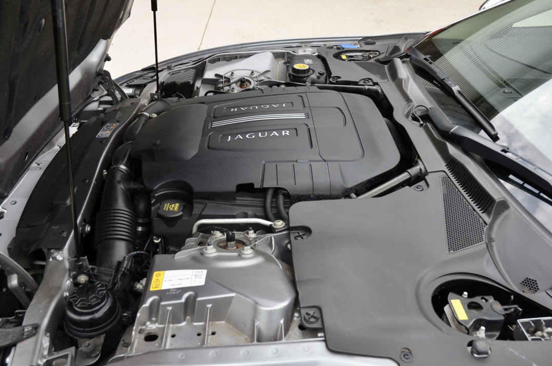 Jaguar XK 5.0 Portfolio Auto gallery image 50