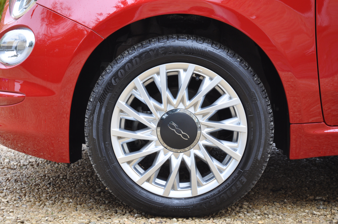 Fiat 500 Lounge gallery image 15