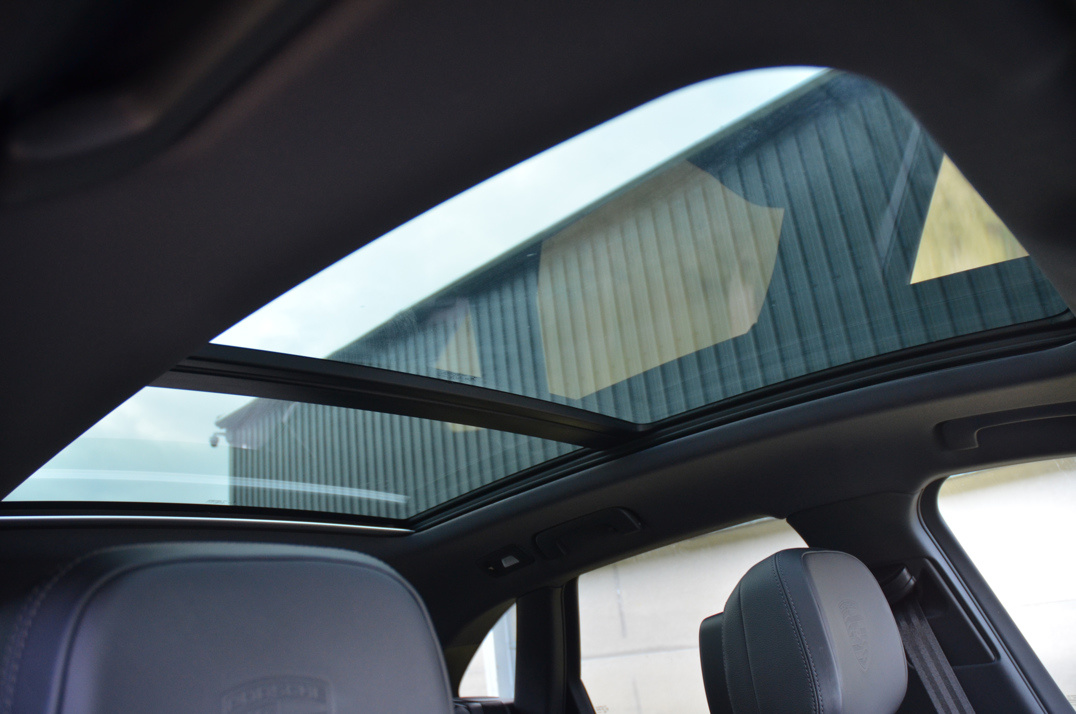 Porsche Macan S 2.9 V6 Turbo gallery image 39