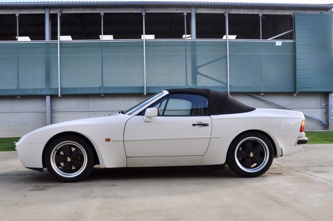 Porsche 944 S 2 Cabriolet gallery image 1