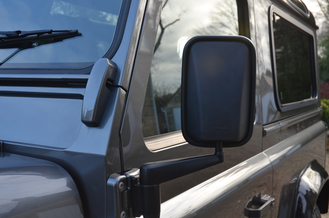 Land Rover Defender XS Landmark Edition 2.2 TDCI gallery image 19