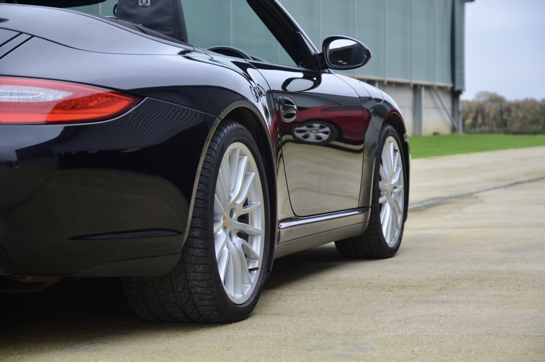 Porsche 911 Carrera 4s Cabriolet (1) gallery image 20