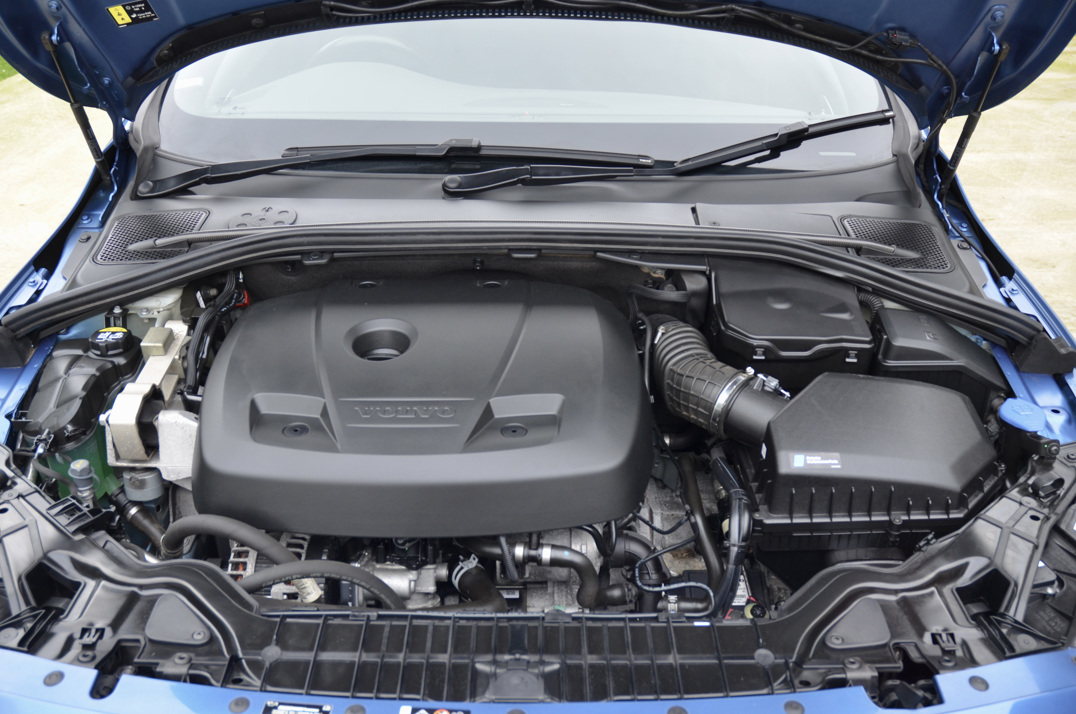 Volvo V60 Polestar T6 AWD Auto Estate gallery image 47