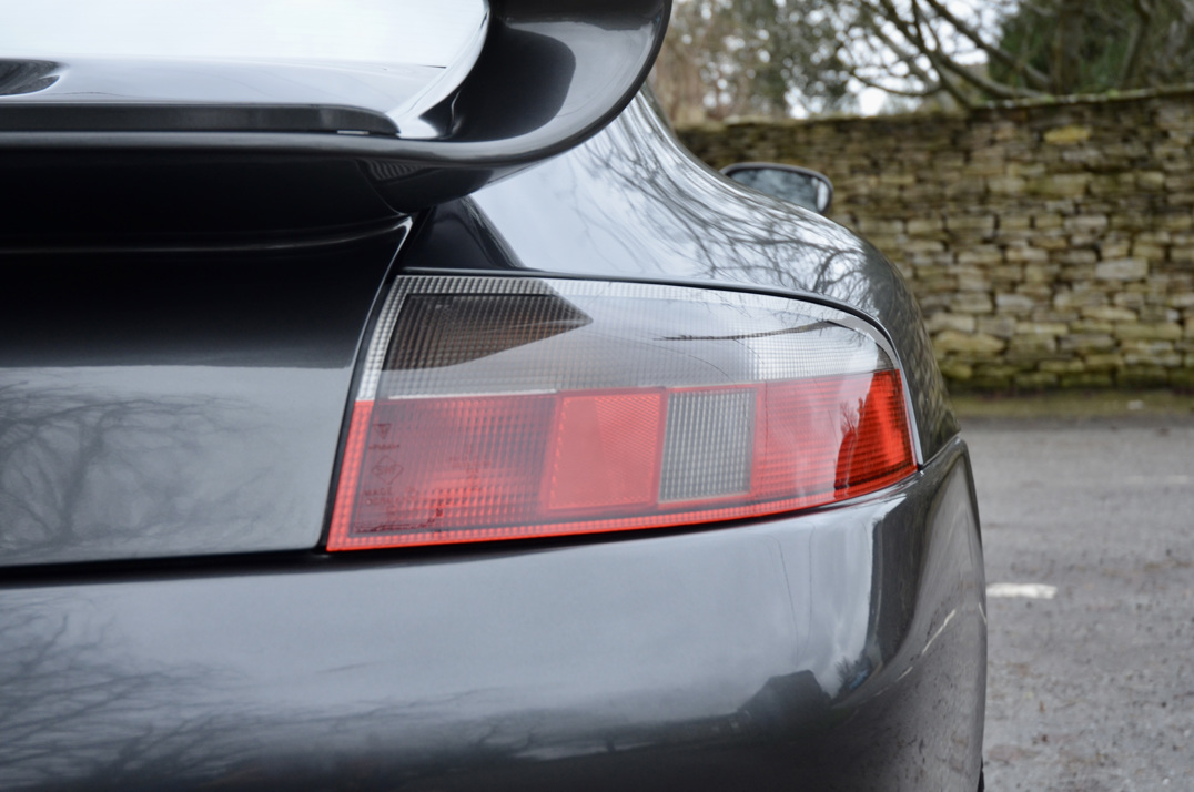 Porsche 911 Carrera with factory Aero kit. gallery image 26