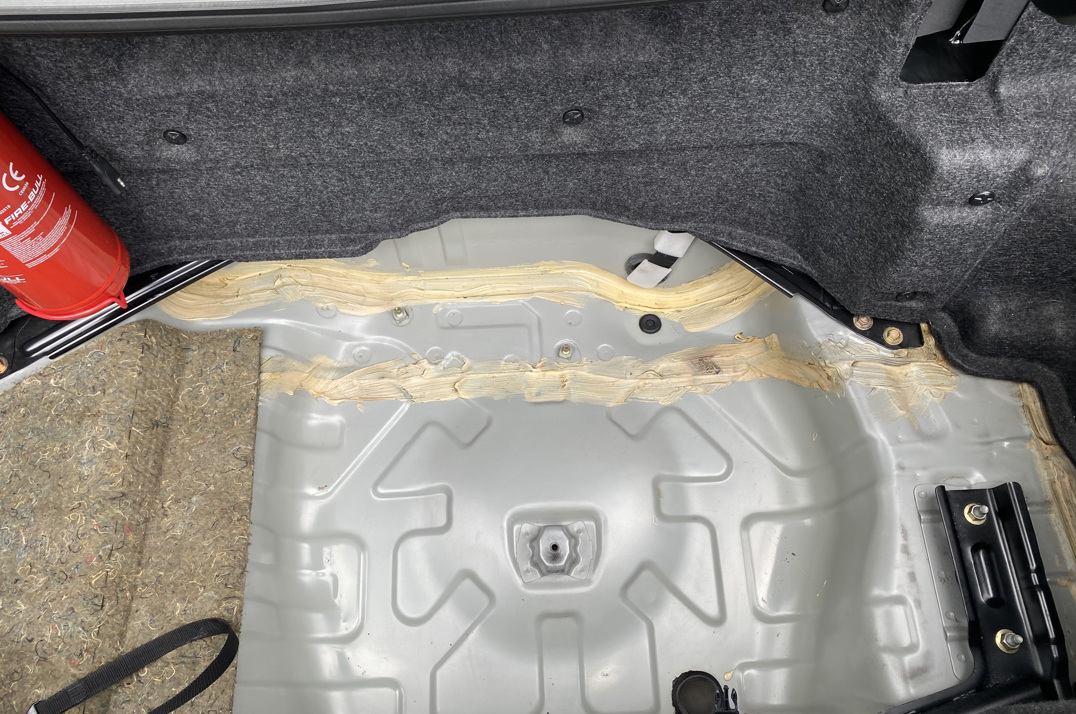 Nissan R34 - GTR Skyline. gallery image 62