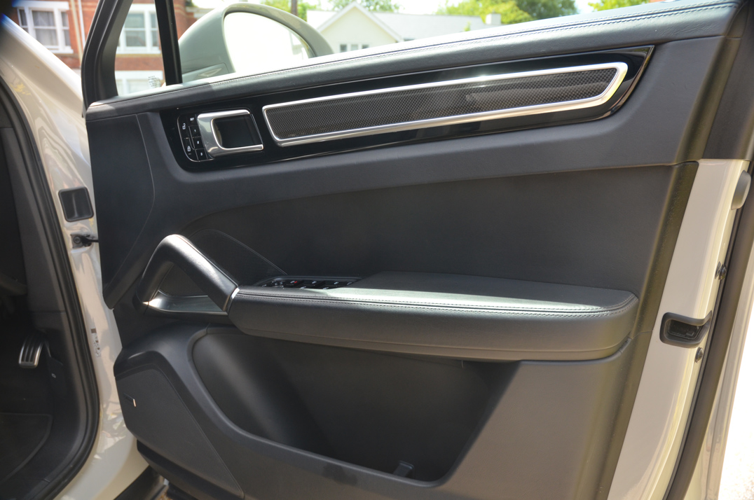 Porsche Cayenne Turbo Coupe gallery image 31