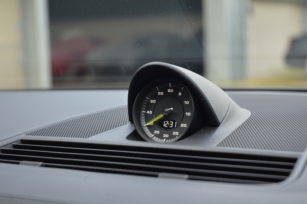 Porsche Panamera 4 V6 Sport Turismo 5dr Petrol Plug-in Hybrid PDK 4WD. gallery image 52