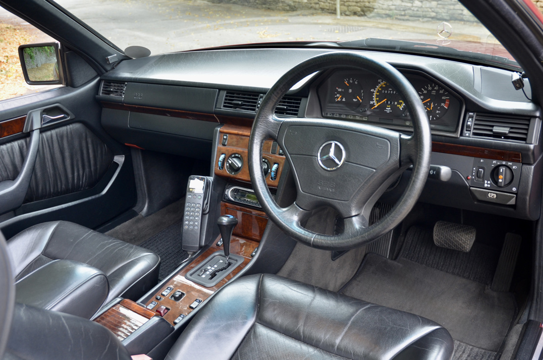 Mercedes E220 Cabriolet Sport Line gallery image 39
