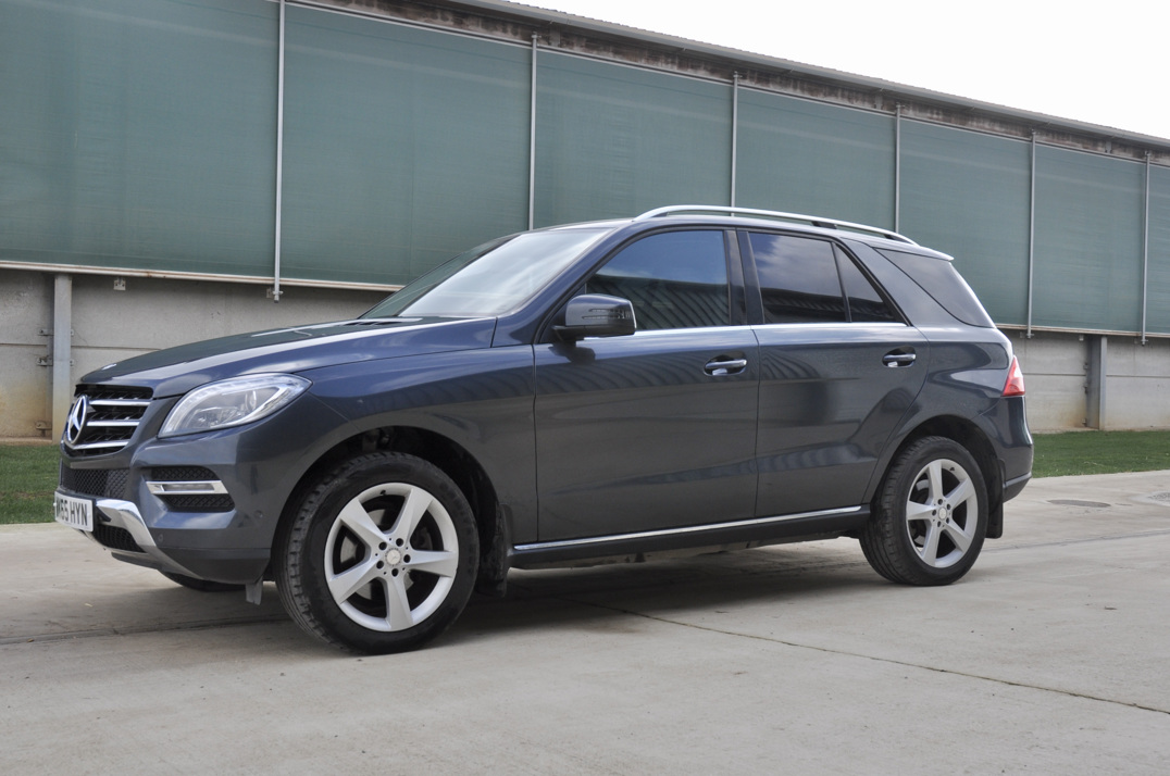 Mercedes ML 350D Bluetech gallery image 1