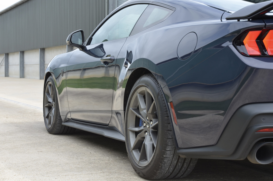 Ford Mustang 5.0 V8 Dark Horse Coupe Selshift - Euro 6. gallery image 12