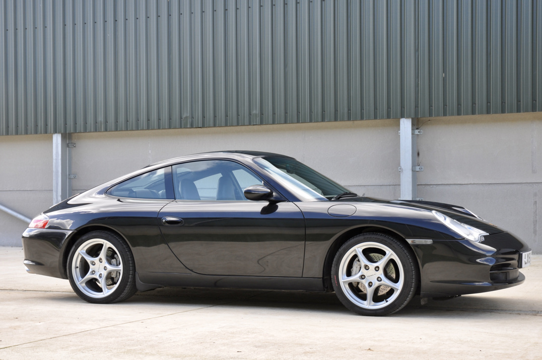 Porsche 911 996 Carrera 4 gallery image 6
