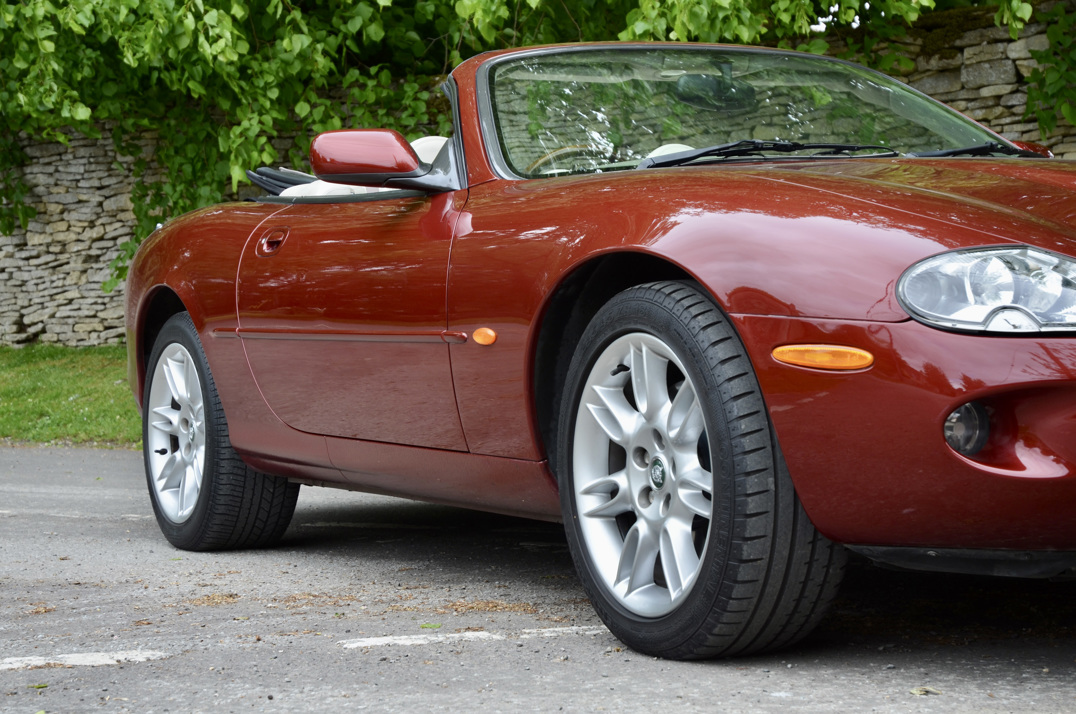 Jaguar XK8 Cabriolet. Just 30,000 Miles. Superb gallery image 20