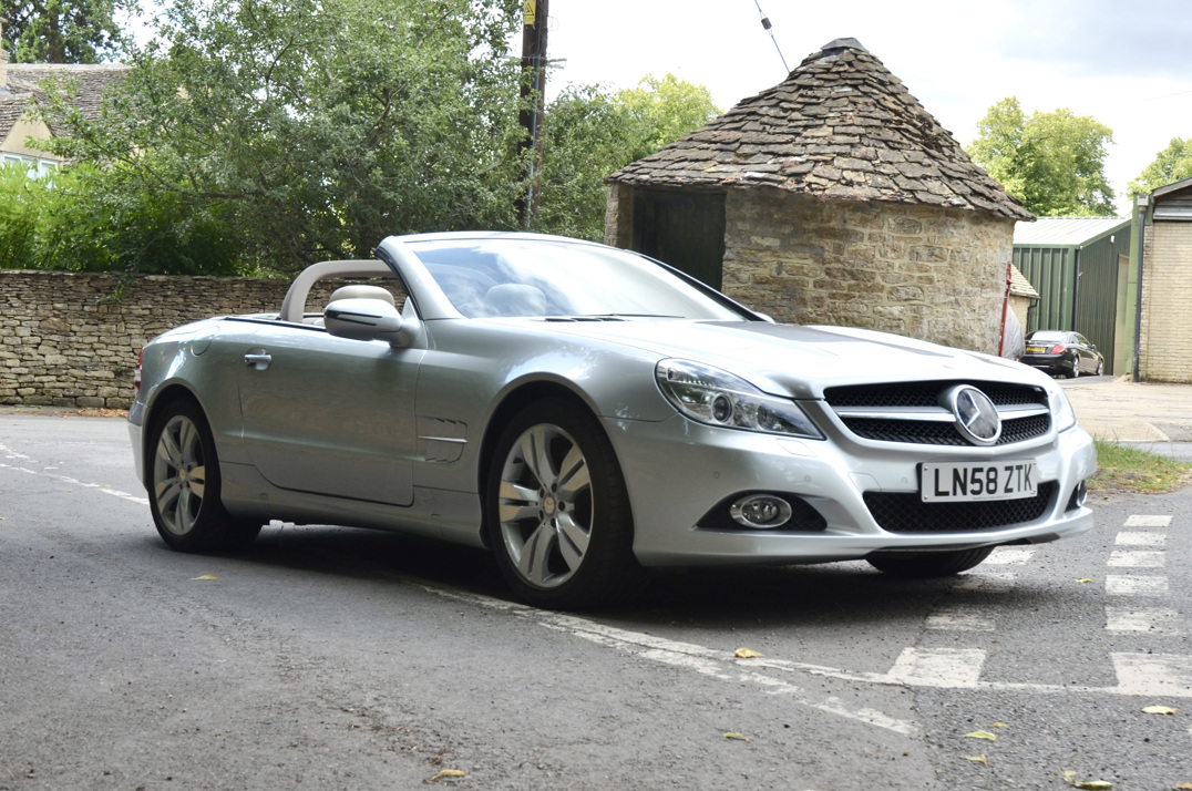 Mercedes SL 500 5.5 Auto gallery image 11