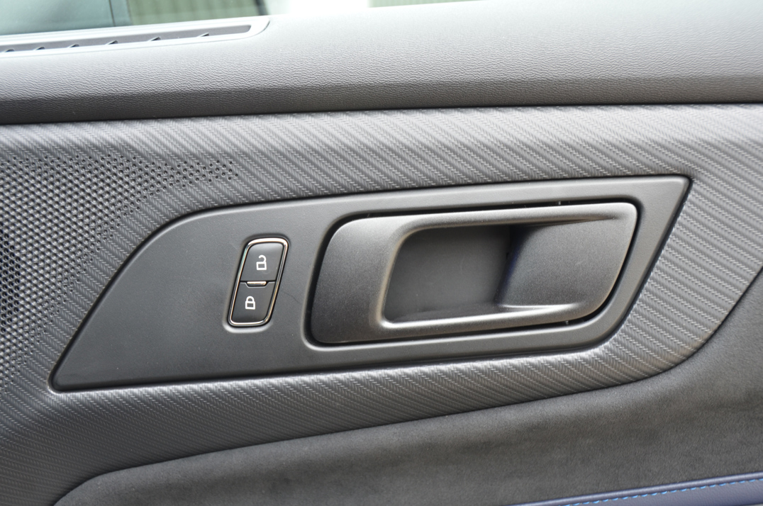 Ford Mustang 5.0 V8 Dark Horse Coupe Selshift - Euro 6. gallery image 40