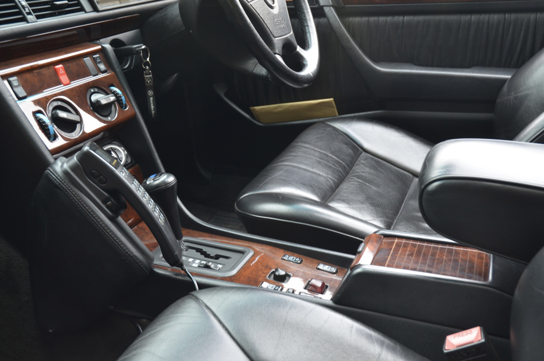 Mercedes E220 Cabriolet Sport Line gallery image 49