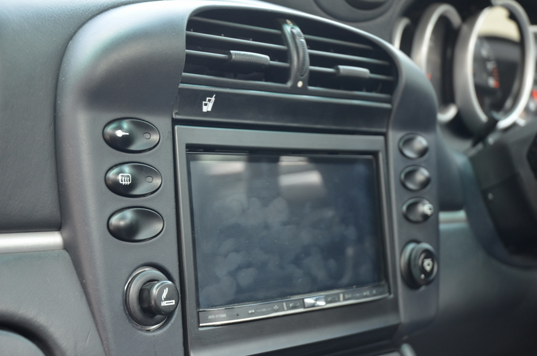 Porsche 911-996 Carrera Manual .. gallery image 35