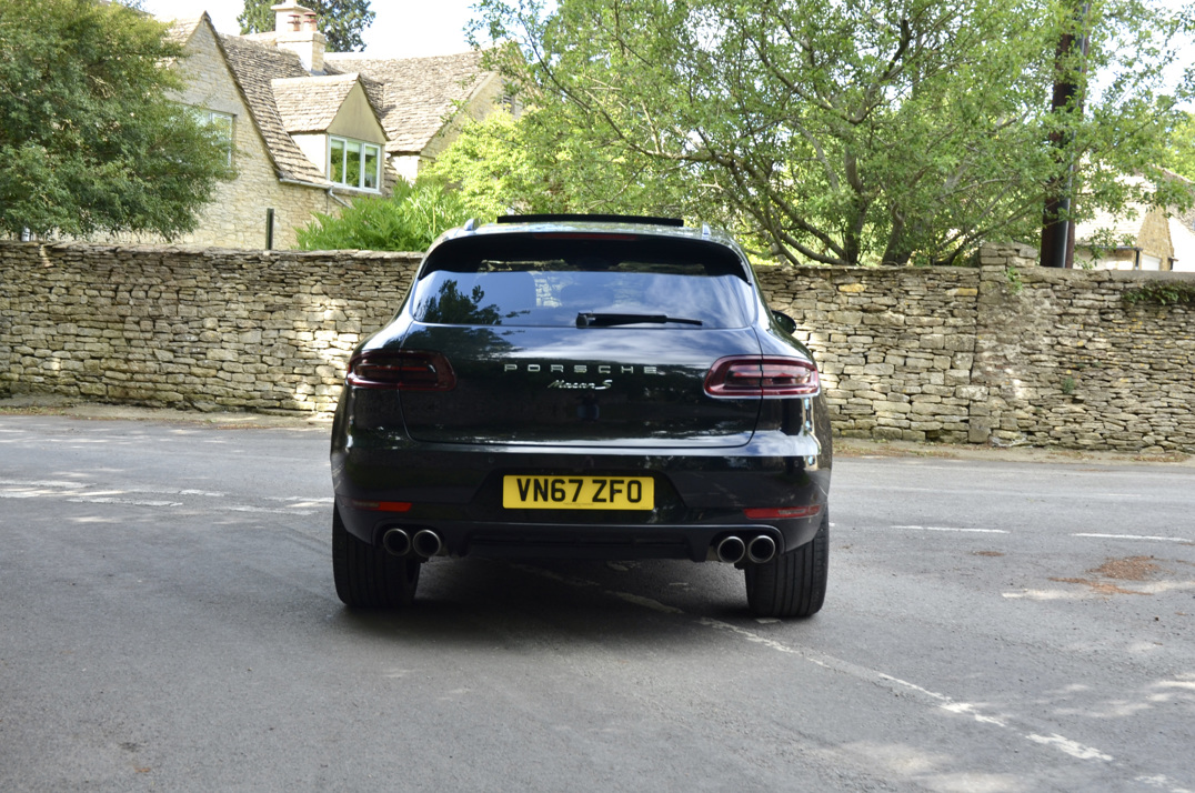 Porsche Macan 3.0 S PDK. 17K In optional extras FP+PSSH gallery image 9