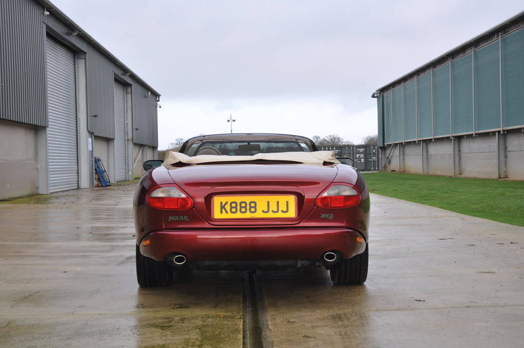 Jaguar XK8 Convertible gallery image 10