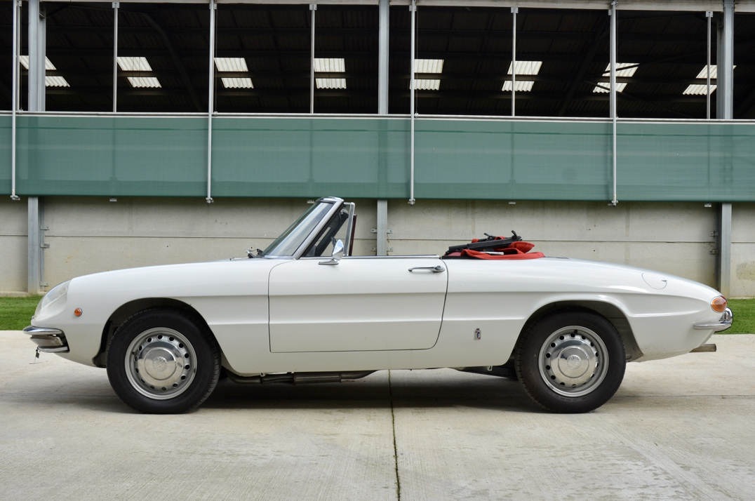 Alfa Romer 1300 Junior Spider Pininfarina. gallery image 12