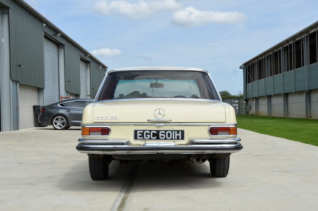 Mercedes W108 280 SE. gallery image 7
