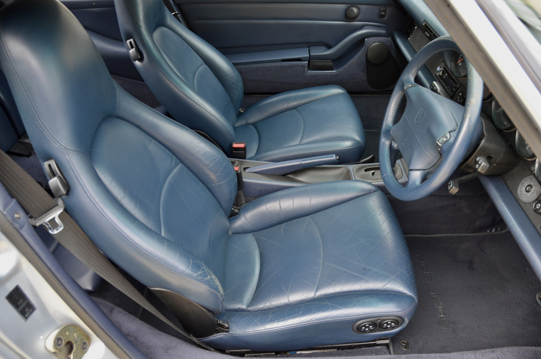 Porsche 911 993 Carrera Coupe Tip gallery image 30