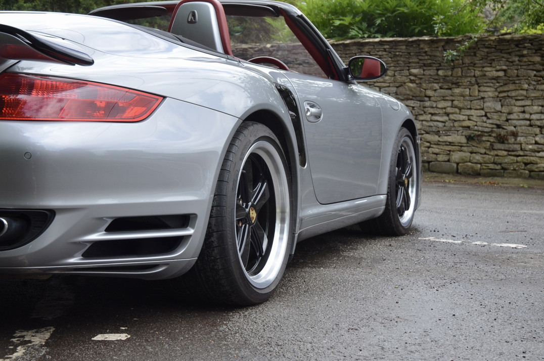 Porsche 911 Turbo Cabriolet Tip-Tronic gallery image 19