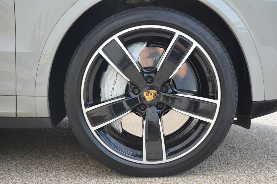 Porsche Cayenne Turbo Coupe gallery image 18