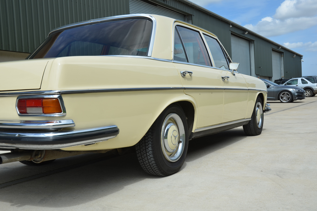 Mercedes W108 280 SE. gallery image 13