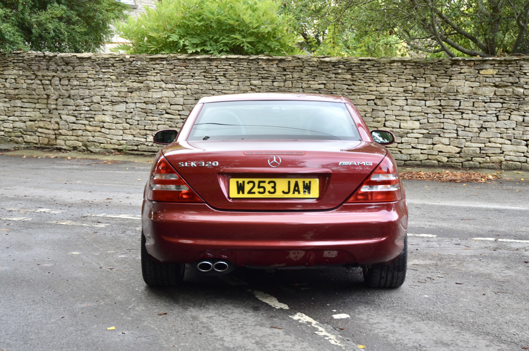 Mercedes Benz 320 SLK AMG Roadster. gallery image 10