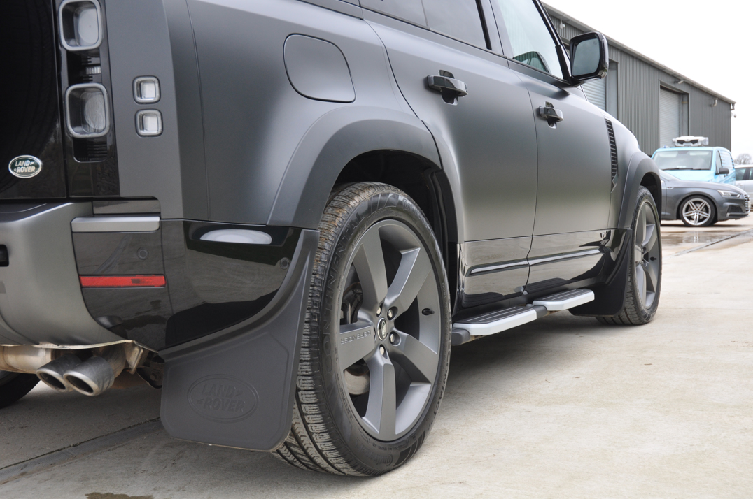 Land Rover Defender 110 Carpathian Edition 5,0 Ltr V8 Supercharged. gallery image 12