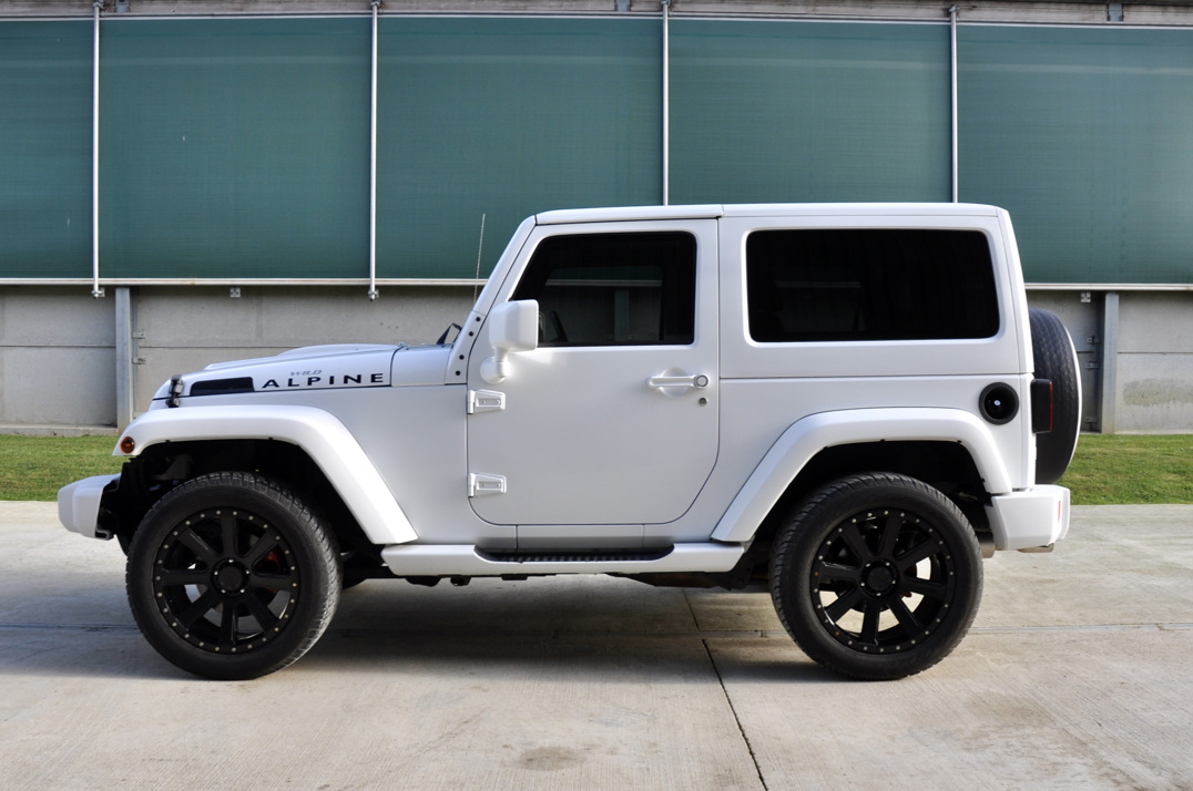 Jeep Wrangler Sahar 3.6 V6 Auto Wild Alpine edition Convertible gallery image 8