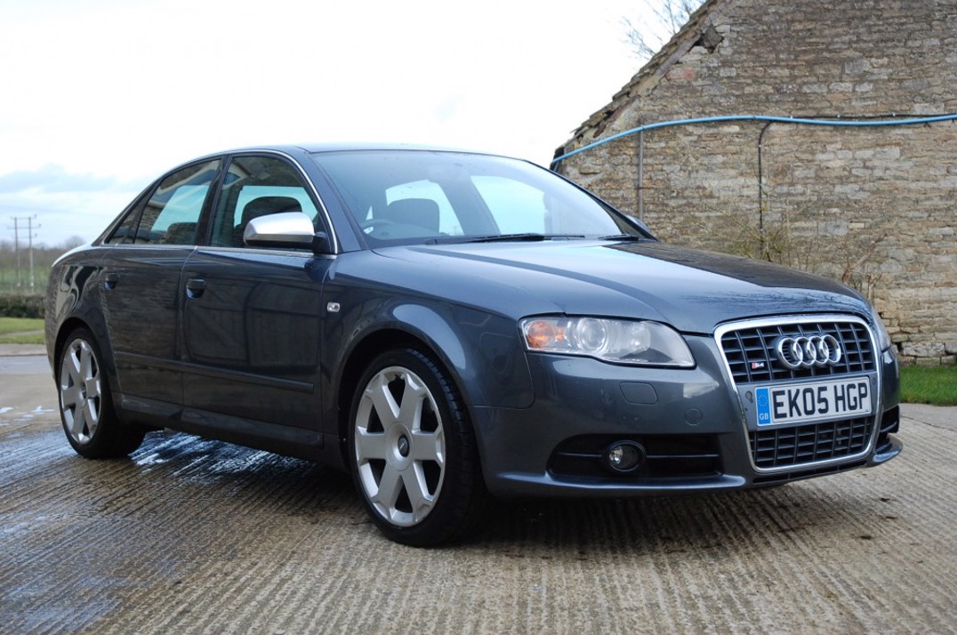 2005 AUDI S4 (B7) gallery image 1