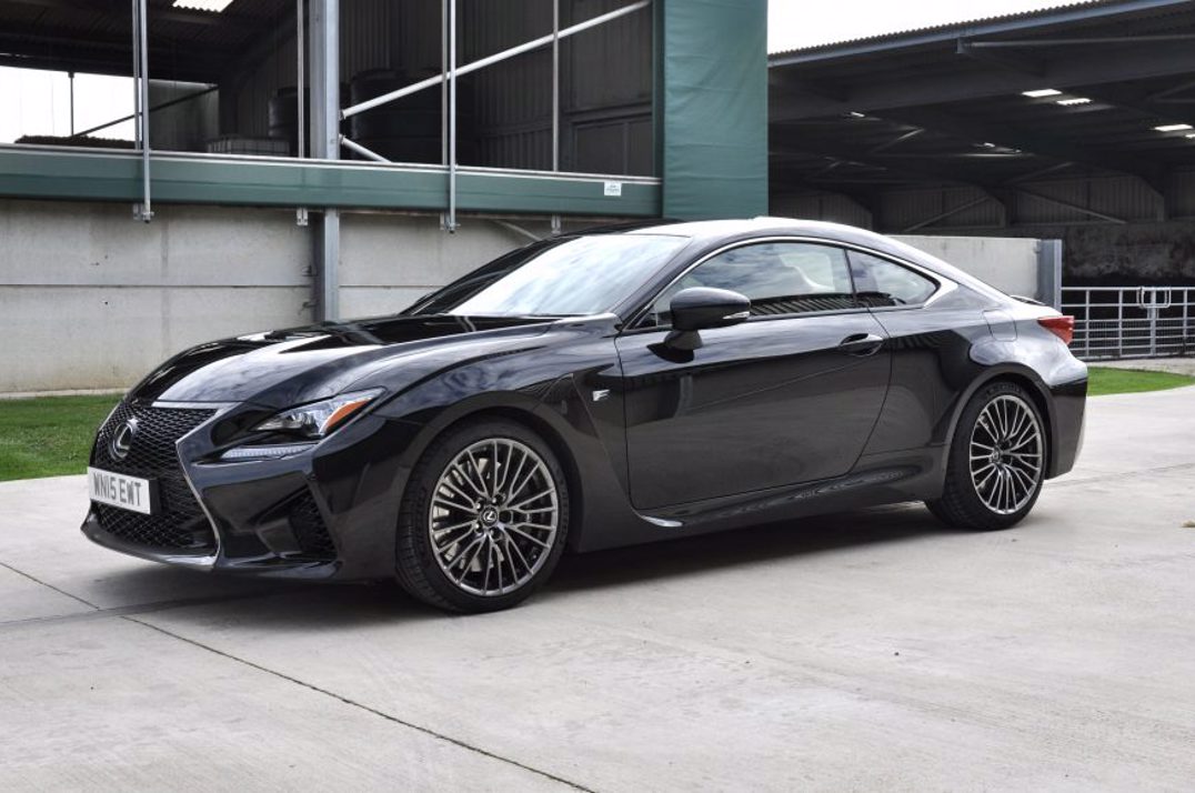 Lexus RCF V8 Coupe gallery image 1