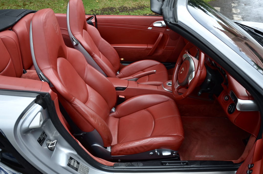 Porsche 911 Turbo Cabriolet Tip-Tronic gallery image 33