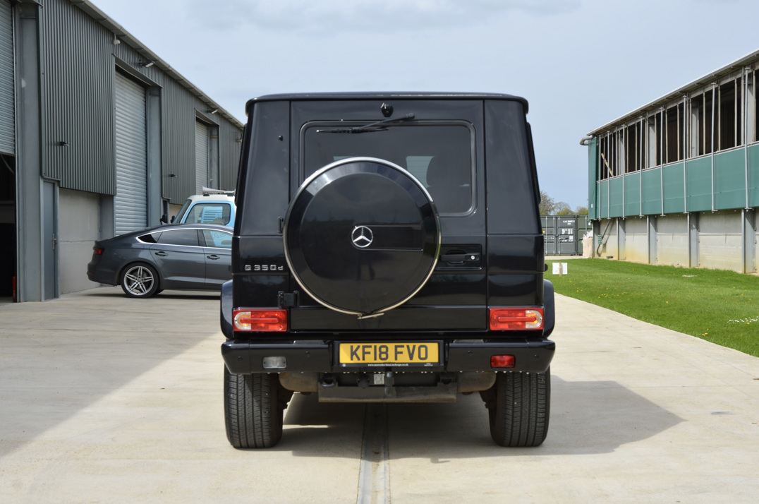 Mercedes G Wagon. G350 Night Edition D - 4 - Matic gallery image 5
