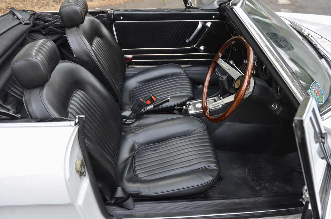 Alfa Romeo 2000 Veloce Spider 1972 gallery image 34