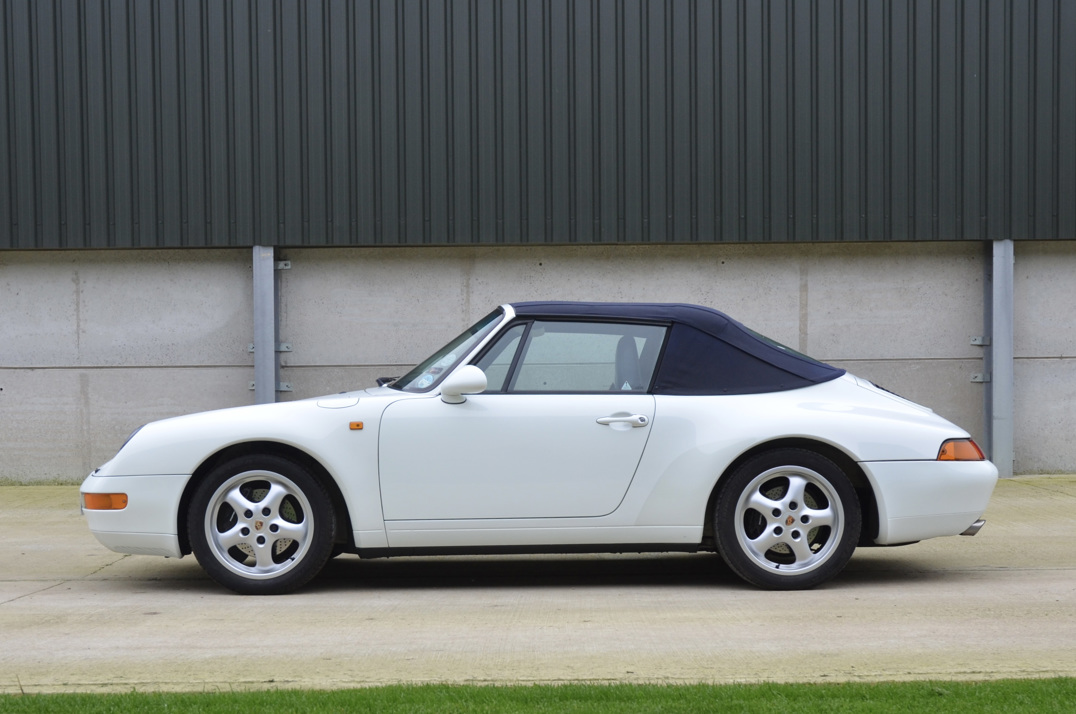 Porsche 911 (993) Carrera 3.6 Manual Cabriolet. gallery image 10