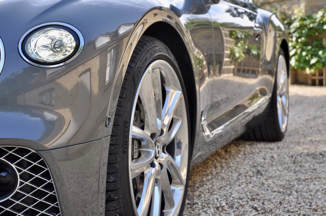 Bentley Continental 6.0 W12 GT gallery image 13