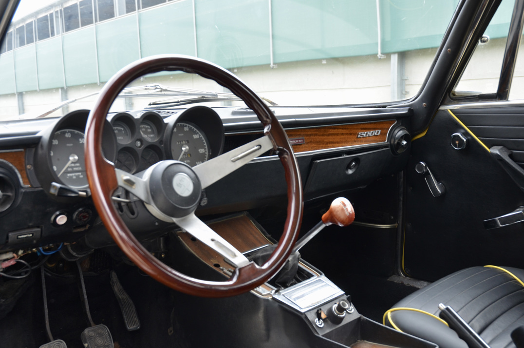 Alfa Romeo 2000 GTV (1) gallery image 15