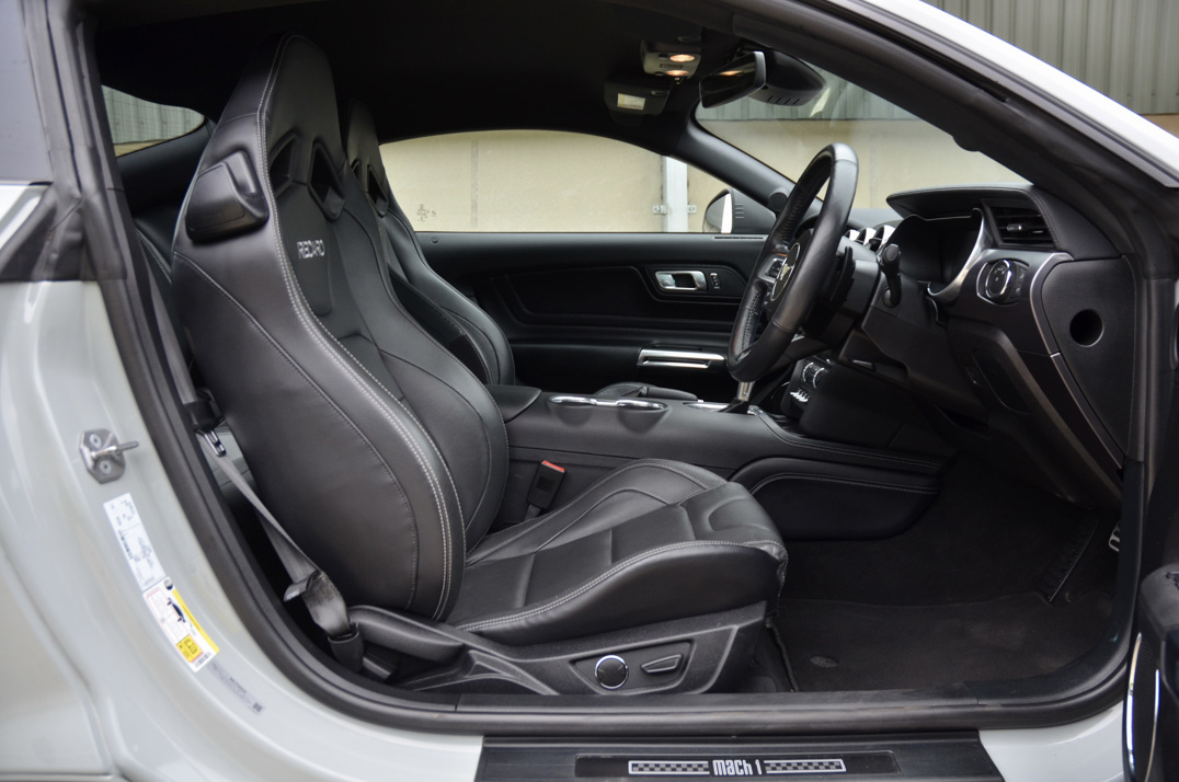 Ford Mustang 5.0 V8 Mach 1 Selshift. gallery image 28