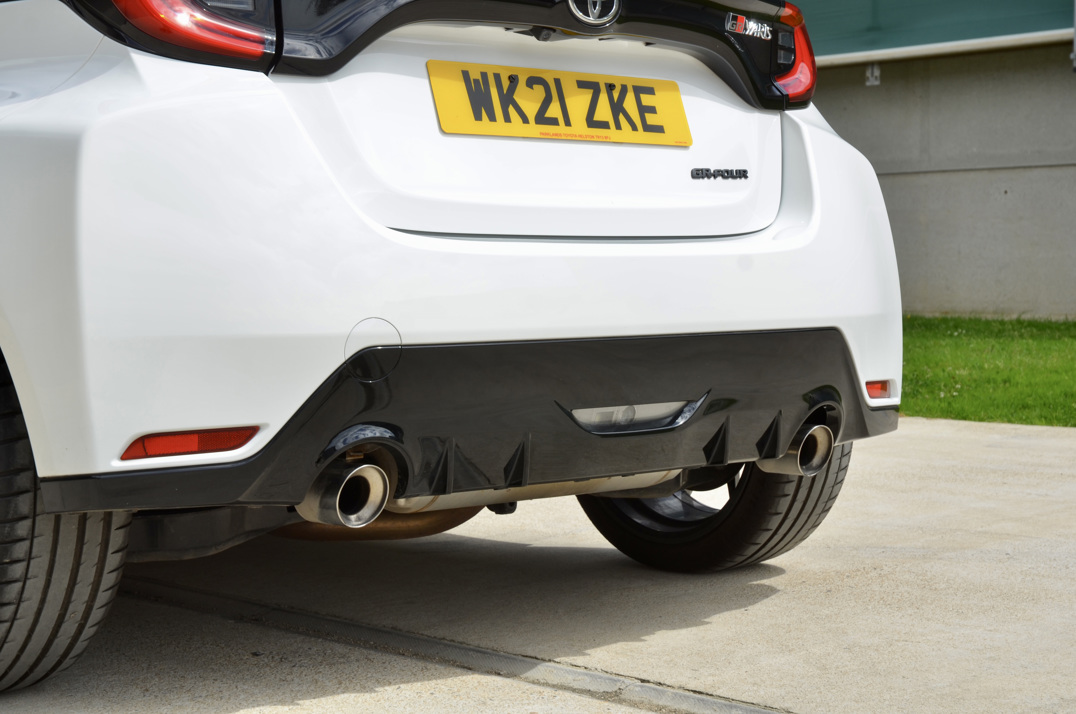 Toyota GR Yaris Circuit 4WD - Manual gallery image 16