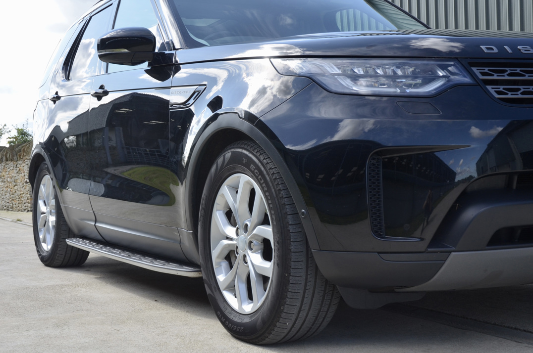 Land Rover Discovery 30 SDV6 SE Auto gallery image 20