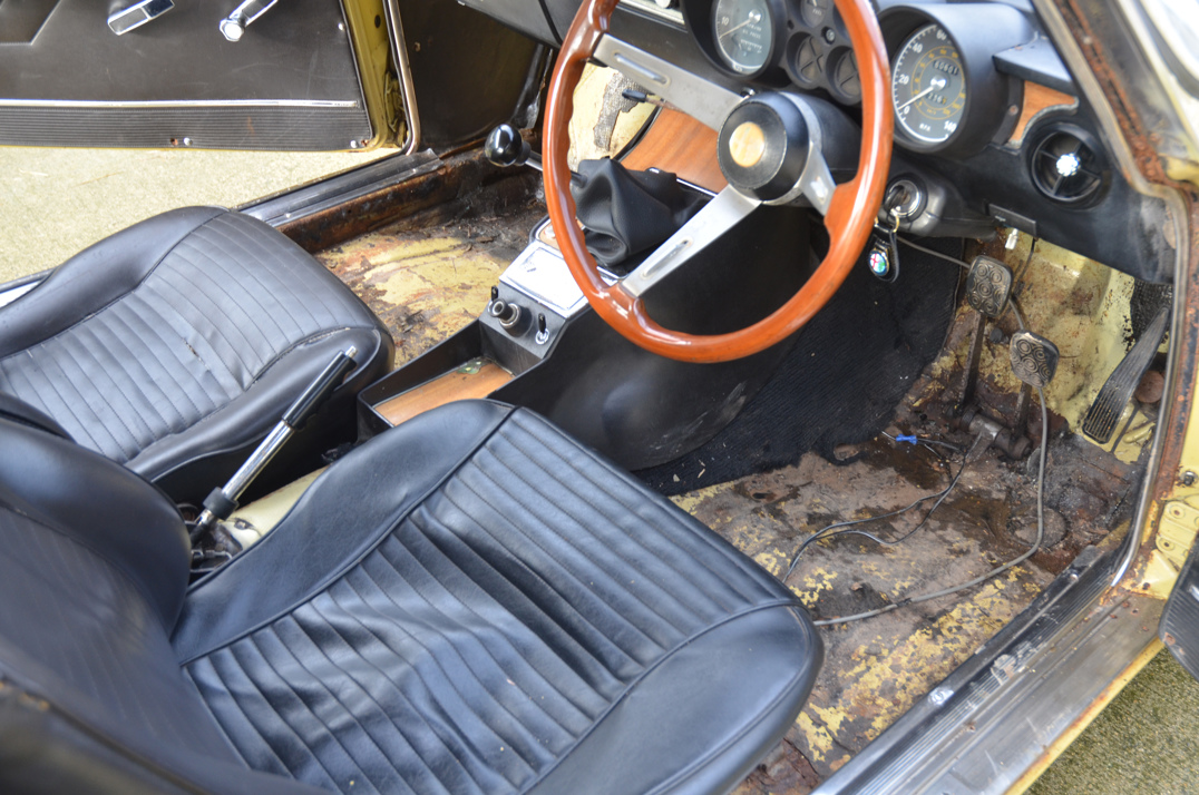 Alfa Romeo 2000 GTV (2) gallery image 17