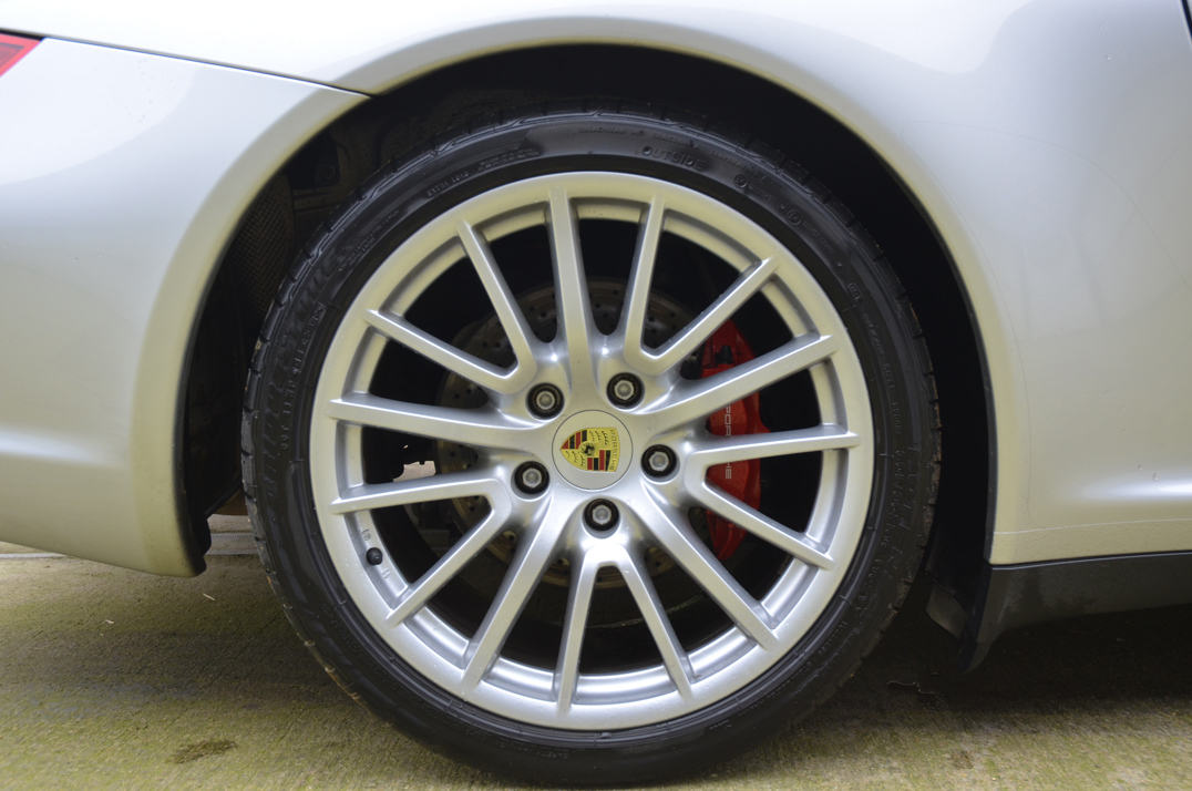 Porsche Carrera 911 C4S Cabriolet Manual. gallery image 17